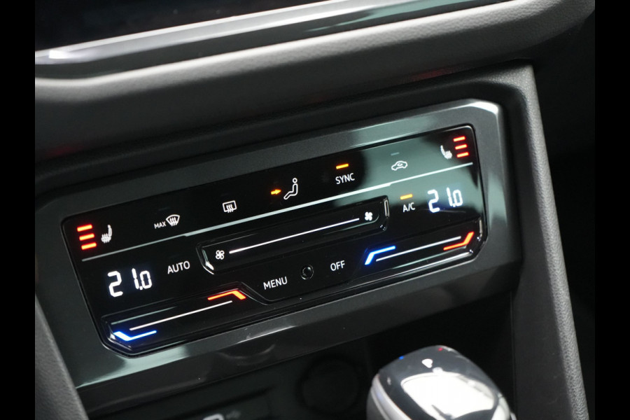 Volkswagen Tiguan 1.4 TSI eHybrid Elegance Plug In Hybrid 245pk Dealer O.H PHEV | Adaptive Cruise | Head Up | IQ Light | 360 Camera | Alcantara Sportstoelen Massage & Verwarmd | Sfeerverlichting | Keyless | Stuur Verwarmd | Apple Carplay | Navigatie | DAB |