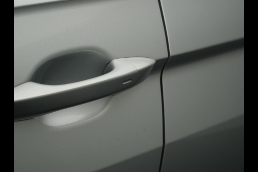 Volkswagen Tiguan 1.4 TSI eHybrid Elegance Plug In Hybrid 245pk Dealer O.H PHEV | Adaptive Cruise | Head Up | IQ Light | 360 Camera | Alcantara Sportstoelen Massage & Verwarmd | Sfeerverlichting | Keyless | Stuur Verwarmd | Apple Carplay | Navigatie | DAB |