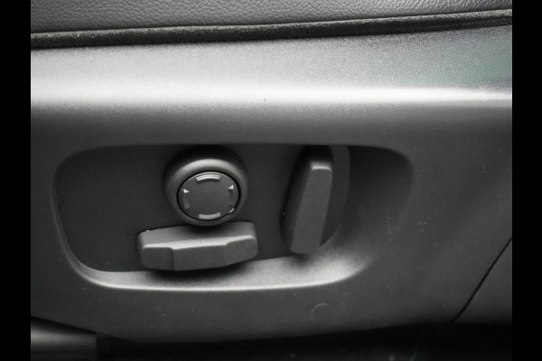 Land Rover Range Rover Evoque NIEUW MODEL P250 AWD R-Dynamic SE 250pk Dealer O.H | Panodak | Head Up | 360 Camera | Lederen Sportstoelen Memory & Verwarmd | Stuur Verwarmd | Apple Carplay | Navigatie | Blis | Keyless | Virtual | DAB |