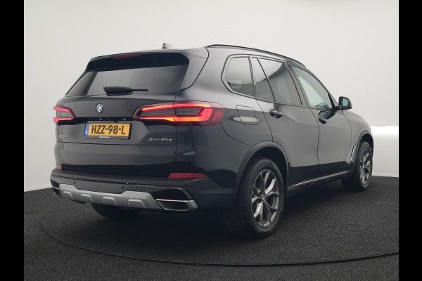 BMW X5 xDrive45e High Executive Plug In Hybrid 395pk Dealer O.H PHEV | Trekhaak Af Fabriek | Luchtvering | Panodak | Head Up | Adaptive Cruise | 360 Camera | Adaptief Onderstel | Lederen Sportstoelen Memory & Verwarmd | Apple Carplay | Sfee
