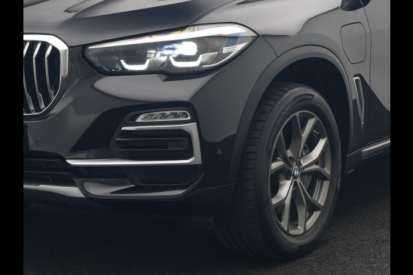 BMW X5 xDrive45e High Executive Plug In Hybrid 395pk Dealer O.H PHEV | Trekhaak Af Fabriek | Luchtvering | Panodak | Head Up | Adaptive Cruise | 360 Camera | Adaptief Onderstel | Lederen Sportstoelen Memory & Verwarmd | Apple Carplay | Sfee