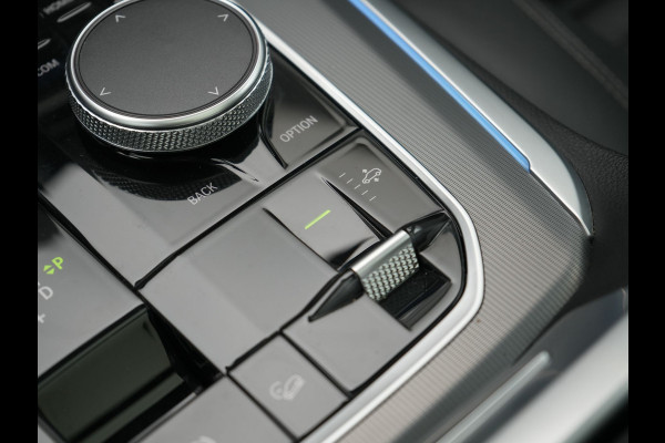 BMW X5 xDrive45e High Executive Plug In Hybrid 395pk Dealer O.H PHEV | Trekhaak Af Fabriek | Luchtvering | Panodak | Head Up | Adaptive Cruise | 360 Camera | Adaptief Onderstel | Lederen Sportstoelen Memory & Verwarmd | Apple Carplay | Sfee