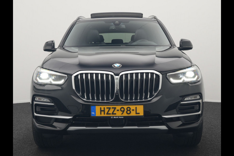 BMW X5 xDrive45e High Executive Plug In Hybrid 395pk Dealer O.H PHEV | Trekhaak Af Fabriek | Luchtvering | Panodak | Head Up | Adaptive Cruise | 360 Camera | Adaptief Onderstel | Lederen Sportstoelen Memory & Verwarmd | Apple Carplay | Sfee