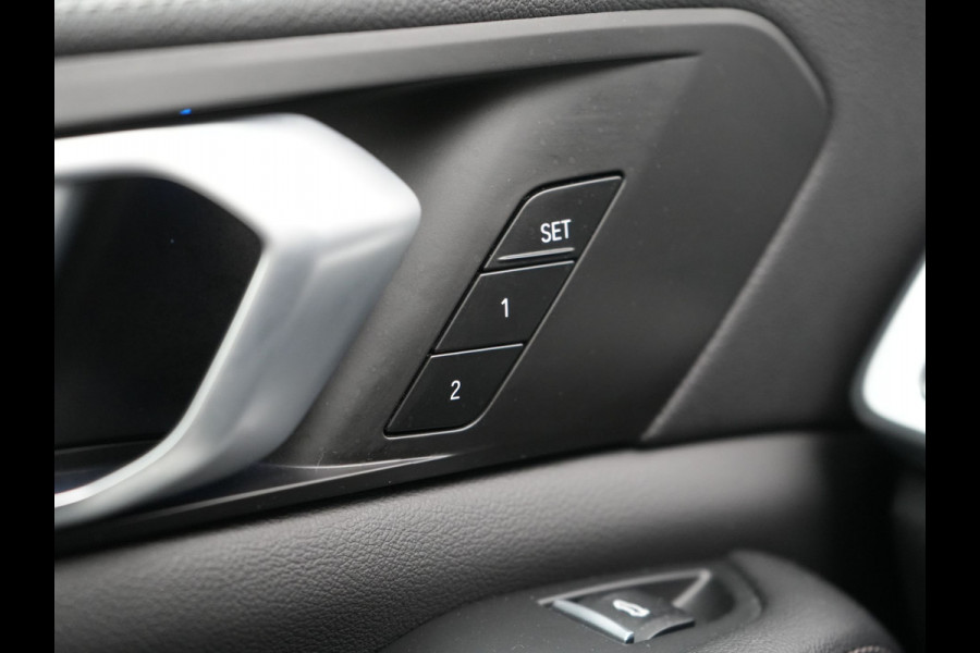 BMW X5 xDrive45e High Executive Plug In Hybrid 395pk Dealer O.H PHEV | Trekhaak Af Fabriek | Luchtvering | Panodak | Head Up | Adaptive Cruise | 360 Camera | Adaptief Onderstel | Lederen Sportstoelen Memory & Verwarmd | Apple Carplay | Sfee