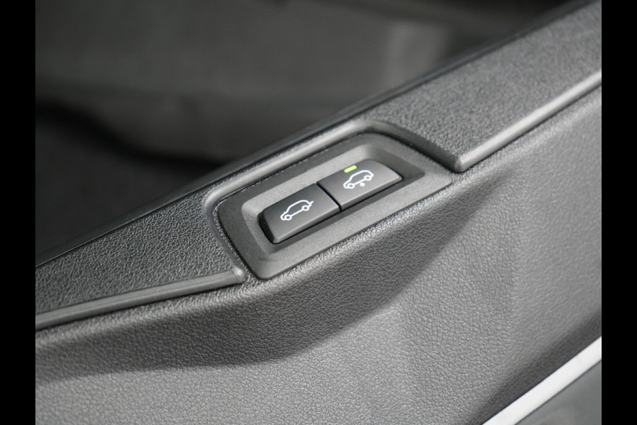 BMW X5 xDrive45e High Executive Plug In Hybrid 395pk Dealer O.H PHEV | Trekhaak Af Fabriek | Luchtvering | Panodak | Head Up | Adaptive Cruise | 360 Camera | Adaptief Onderstel | Lederen Sportstoelen Memory & Verwarmd | Apple Carplay | Sfee