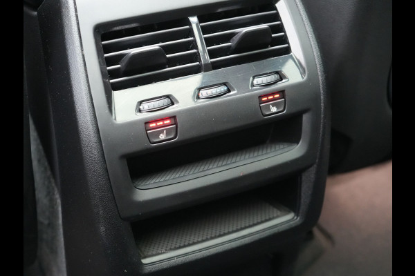 BMW X5 xDrive45e High Executive Plug In Hybrid 395pk Dealer O.H PHEV | Trekhaak Af Fabriek | Luchtvering | Panodak | Head Up | Adaptive Cruise | 360 Camera | Adaptief Onderstel | Lederen Sportstoelen Memory & Verwarmd | Apple Carplay | Sfee