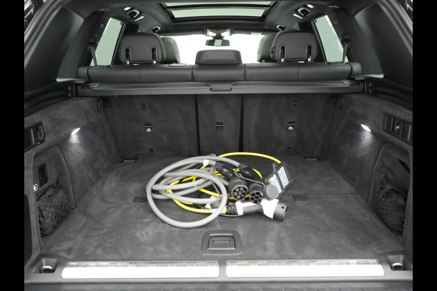 BMW X5 xDrive45e High Executive Plug In Hybrid 395pk Dealer O.H PHEV | Trekhaak Af Fabriek | Luchtvering | Panodak | Head Up | Adaptive Cruise | 360 Camera | Adaptief Onderstel | Lederen Sportstoelen Memory & Verwarmd | Apple Carplay | Sfee