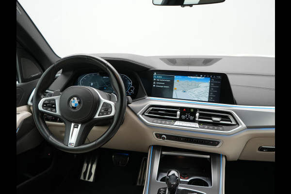 BMW X5 xDrive45e M Sport Plug In Hybrid 395pk Dealer O.H. PHEV | Trekhaak Af Fabriek | Panodak | Soft Close | Luchtvering | 360 Camera | Adaptive Cruise | Harman & Kardon | Lederen Comfortstoelen Memory & Verwarmd | Blis | M Sportstuur Verwarmd |
