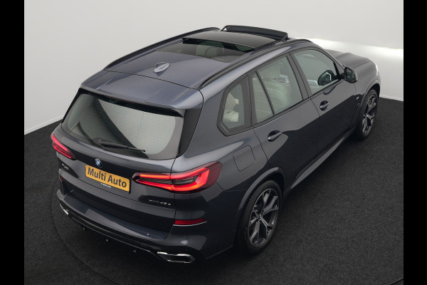 BMW X5 xDrive45e M Sport Plug In Hybrid 395pk Dealer O.H. PHEV | Trekhaak Af Fabriek | Panodak | Soft Close | Luchtvering | 360 Camera | Adaptive Cruise | Harman & Kardon | Lederen Comfortstoelen Memory & Verwarmd | Blis | M Sportstuur Verwarmd |