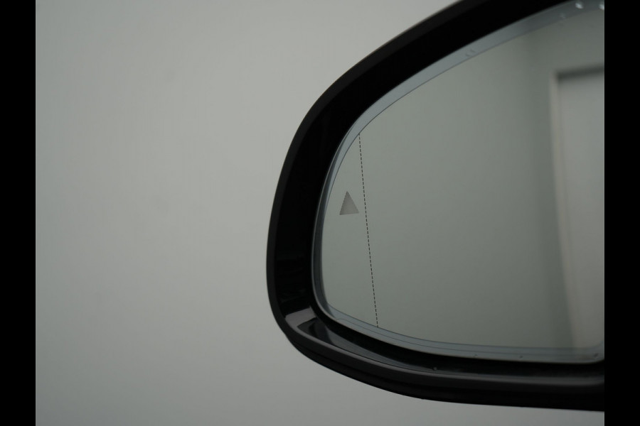 BMW X5 xDrive45e M Sport Plug In Hybrid 395pk Dealer O.H. PHEV | Trekhaak Af Fabriek | Panodak | Soft Close | Luchtvering | 360 Camera | Adaptive Cruise | Harman & Kardon | Lederen Comfortstoelen Memory & Verwarmd | Blis | M Sportstuur Verwarmd |