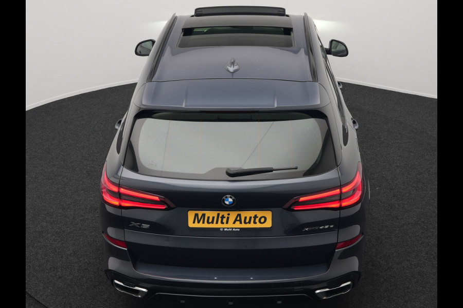 BMW X5 xDrive45e M Sport Plug In Hybrid 395pk Dealer O.H. PHEV | Trekhaak Af Fabriek | Panodak | Soft Close | Luchtvering | 360 Camera | Adaptive Cruise | Harman & Kardon | Lederen Comfortstoelen Memory & Verwarmd | Blis | M Sportstuur Verwarmd |