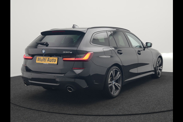 BMW 3 Serie Touring 330e M Sport Plug In Hybrid 292pk Dealer O.H PHEV | Trekhaak Af Fabriek | Adaptive Onderstel | Adaptive Cruise | Laser LED | Sportstoelen Verwarmd | Sfeerverlichting | Apple Carplay | Camera | Virtual | Navigatie | DAB |