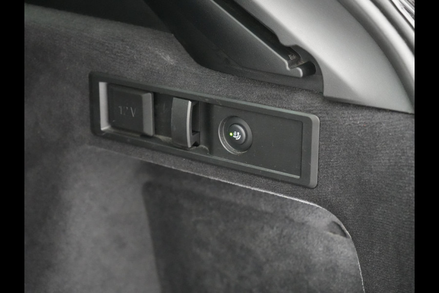 BMW 3 Serie Touring 330e M Sport Plug In Hybrid 292pk Dealer O.H PHEV | Trekhaak Af Fabriek | Adaptive Onderstel | Adaptive Cruise | Laser LED | Sportstoelen Verwarmd | Sfeerverlichting | Apple Carplay | Camera | Virtual | Navigatie | DAB |