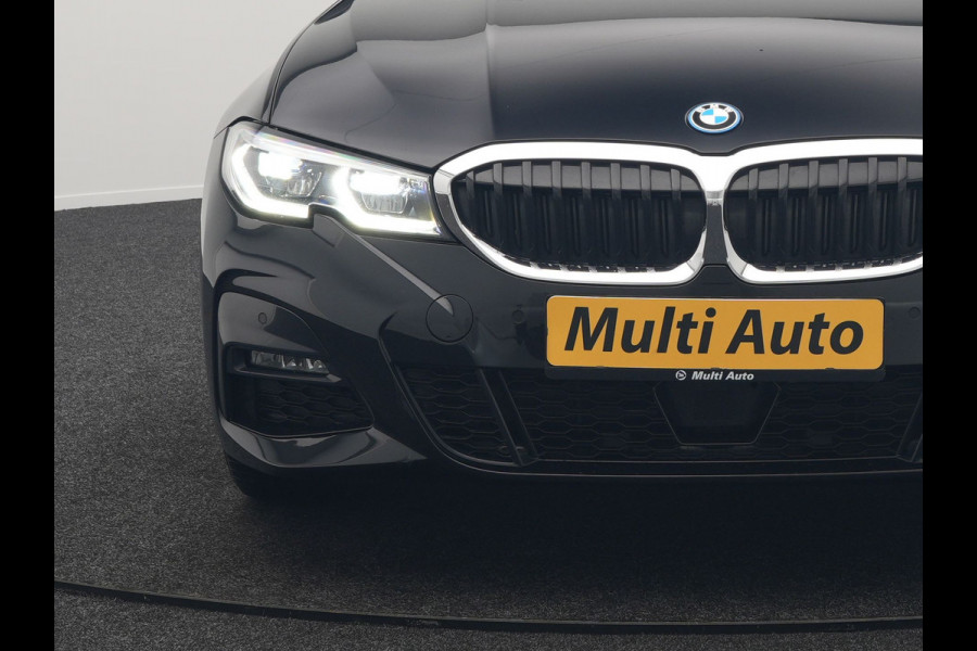 BMW 3 Serie Touring 330e M Sport Plug In Hybrid 292pk Dealer O.H PHEV | Trekhaak Af Fabriek | Adaptive Onderstel | Adaptive Cruise | Laser LED | Sportstoelen Verwarmd | Sfeerverlichting | Apple Carplay | Camera | Virtual | Navigatie | DAB |