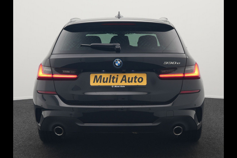BMW 3 Serie Touring 330e M Sport Plug In Hybrid 292pk Dealer O.H PHEV | Trekhaak Af Fabriek | Adaptive Onderstel | Adaptive Cruise | Laser LED | Sportstoelen Verwarmd | Sfeerverlichting | Apple Carplay | Camera | Virtual | Navigatie | DAB |