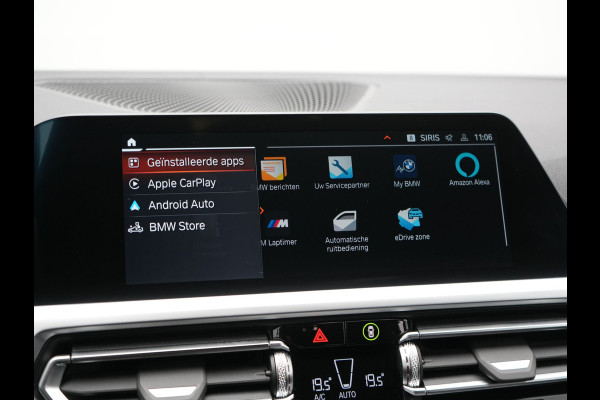 BMW 3 Serie Touring 330e M Sport Plug In Hybrid 292pk Dealer O.H PHEV | Trekhaak Af Fabriek | Adaptive Onderstel | Adaptive Cruise | Laser LED | Sportstoelen Verwarmd | Sfeerverlichting | Apple Carplay | Camera | Virtual | Navigatie | DAB |