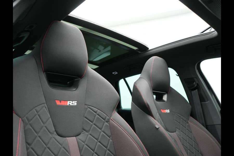 Škoda Octavia Combi 1.4 TSI RS iV Plug In Hybrid 245pk Dealer O.H. PHEV | Panodak | Head Up | Adaptive Cruise | Apple Carplay | Canton Audio | Crystal LED | RS Sportstoelen Verwarmd | Keyless | Front & Lane Assist | Sportstuur Verwarmd | Navigatie | DAB |