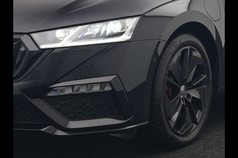 Škoda Octavia Combi 1.4 TSI RS iV Plug In Hybrid 245pk Dealer O.H. PHEV | Panodak | Head Up | Adaptive Cruise | Apple Carplay | Canton Audio | Crystal LED | RS Sportstoelen Verwarmd | Keyless | Front & Lane Assist | Sportstuur Verwarmd | Navigatie | DAB |