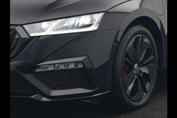 Škoda Octavia Combi 1.4 TSI RS iV Plug In Hybrid 245pk Dealer O.H. PHEV | Panodak | Head Up | Adaptive Cruise | Apple Carplay | Canton Audio | Crystal LED | RS Sportstoelen Verwarmd | Keyless | Front & Lane Assist | Sportstuur Verwarmd | Navigatie | DAB |