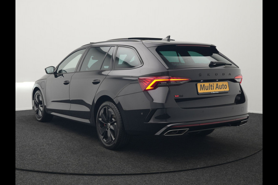 Škoda Octavia Combi 1.4 TSI RS iV Plug In Hybrid 245pk Dealer O.H. PHEV | Panodak | Head Up | Adaptive Cruise | Apple Carplay | Canton Audio | Crystal LED | RS Sportstoelen Verwarmd | Keyless | Front & Lane Assist | Sportstuur Verwarmd | Navigatie | DAB |