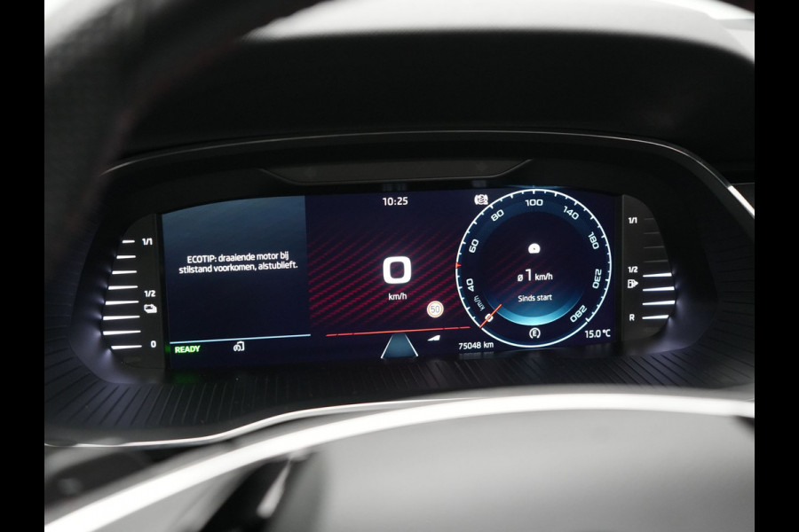 Škoda Octavia Combi 1.4 TSI RS iV Plug In Hybrid 245pk Dealer O.H. PHEV | Panodak | Head Up | Adaptive Cruise | Apple Carplay | Canton Audio | Crystal LED | RS Sportstoelen Verwarmd | Keyless | Front & Lane Assist | Sportstuur Verwarmd | Navigatie | DAB |