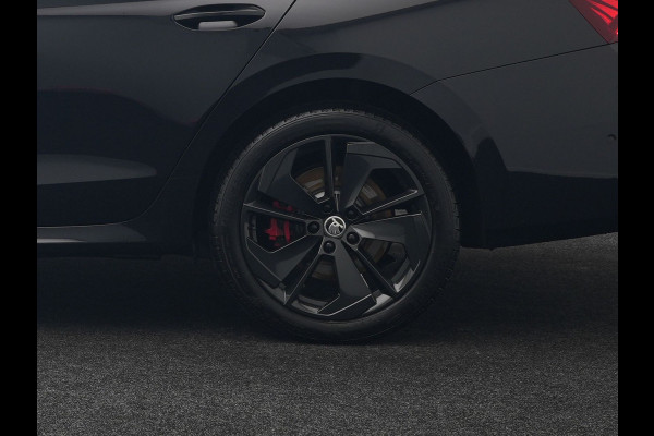 Škoda Octavia Combi 1.4 TSI RS iV Plug In Hybrid 245pk Dealer O.H. PHEV | Panodak | Head Up | Adaptive Cruise | Apple Carplay | Canton Audio | Crystal LED | RS Sportstoelen Verwarmd | Keyless | Front & Lane Assist | Sportstuur Verwarmd | Navigatie | DAB |