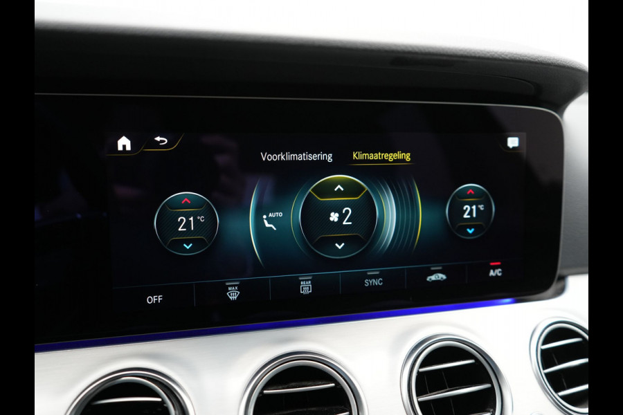 Mercedes-Benz E-Klasse Estate 300 e Avantgarde Plug In Hybrid 320pk Dealer O.H PHEV | Widescreen | Sfeerverlichting | Lederen Sportstoelen Verwarmd | Apple Carplay | Camera | Cruise Control |  Navigatie | DAB |