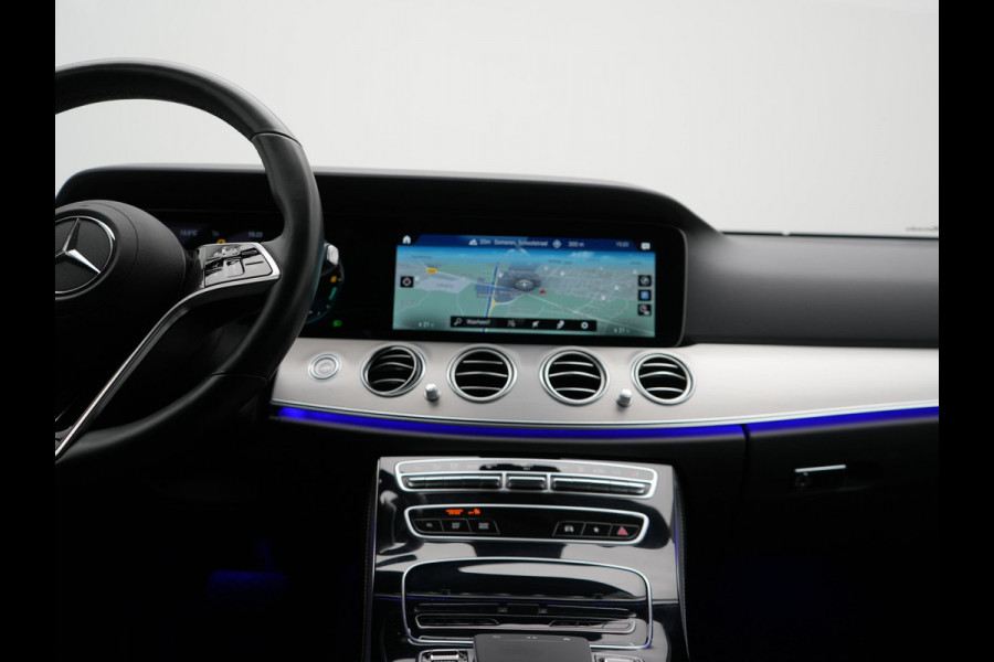 Mercedes-Benz E-Klasse Estate 300 e Avantgarde Plug In Hybrid 320pk Dealer O.H PHEV | Widescreen | Sfeerverlichting | Lederen Sportstoelen Verwarmd | Apple Carplay | Camera | Cruise Control |  Navigatie | DAB |