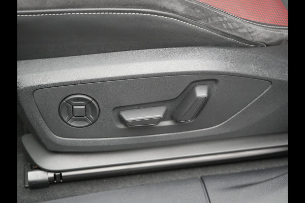 Audi Q3 Sportback 45 TFSI e S Line Plug In Hybrid 245pk Dealer O.H PHEV | Panodak | Adaptive Cruise | Lederen Sportstoelen Memory & Verwarmd | Sfeerverlichting | Camera | Virtual | Blis | Navigatie | DAB |