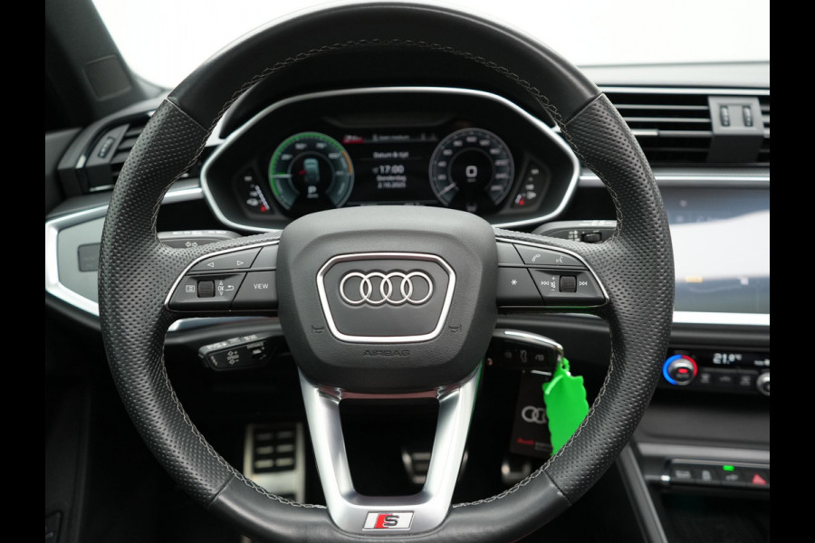 Audi Q3 Sportback 45 TFSI e S Line Plug In Hybrid 245pk Dealer O.H PHEV | Panodak | Adaptive Cruise | Lederen Sportstoelen Memory & Verwarmd | Sfeerverlichting | Camera | Virtual | Blis | Navigatie | DAB |