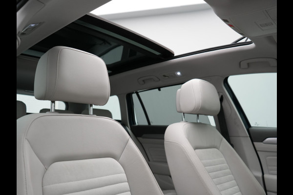 Volkswagen Passat Variant 1.4 TSI PHEV GTE Highline Plug In Hyrbid 218pk Dealer O.H PHEV | Panodak | Adaptive Cruise | Alcantara Sportstoelen Massage & Verwarmd | Apple Carplay | Camera | Virtual | Navigatie | Keyless | Blis | DAB |