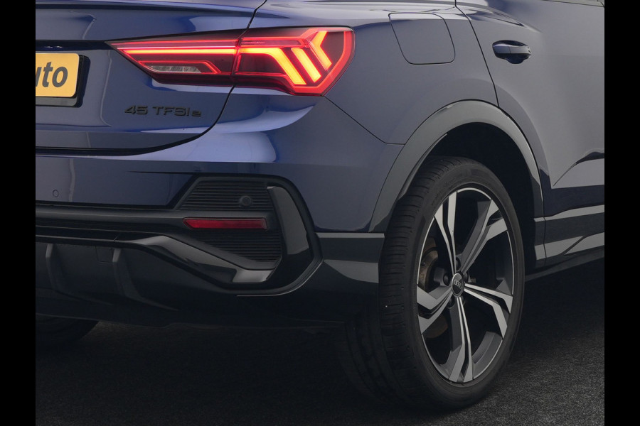 Audi Q3 Sportback 45 TFSI e S Line Plug In Hybrid 245pk Dealer O.H PHEV | Matrix LED | Cruise Control | Sonos Soundsystem | Apple Carplay | Lane Assist | Lederen Sportstoelen Verwarmd | L.M. 20" |