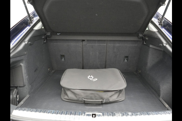 Audi Q3 Sportback 45 TFSI e S Line Plug In Hybrid 245pk Dealer O.H PHEV | Matrix LED | Cruise Control | Sonos Soundsystem | Apple Carplay | Lane Assist | Lederen Sportstoelen Verwarmd | L.M. 20" |