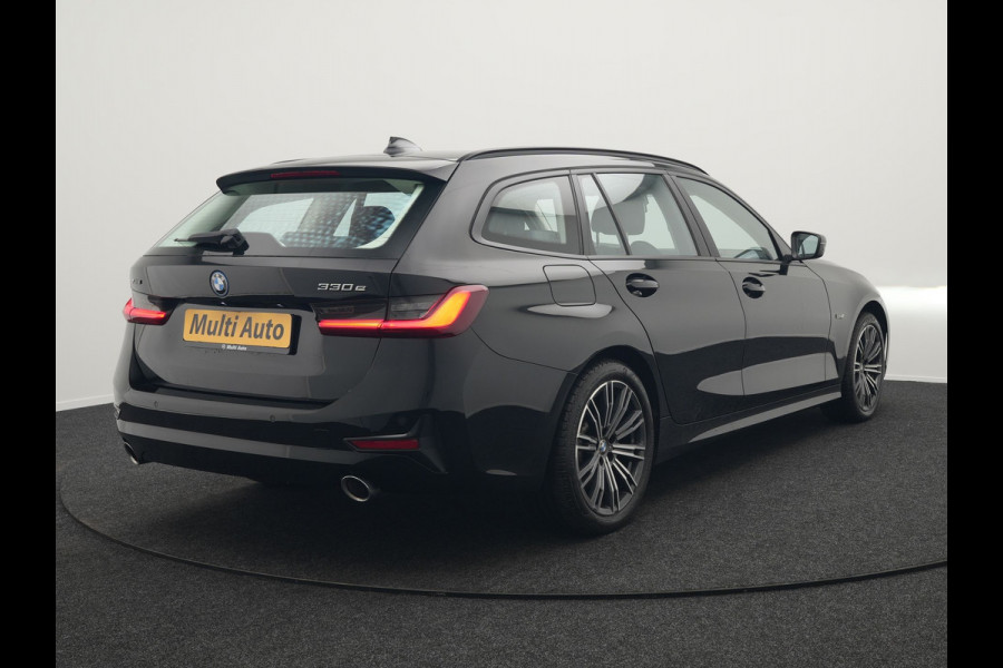BMW 3 Serie Touring 330e xDrive M Sportline Plug In Hybrid 293pk Dealer O.H PHEV | Panodak | Head Up | Sportstoelen   | 18"L.M | Apple Carplay | Navigatie | DAB |