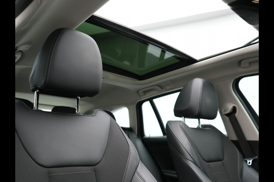 BMW 3 Serie Touring 330e xDrive M Sportline Plug In Hybrid 293pk Dealer O.H PHEV | Panodak | Head Up | Sportstoelen   | 18"L.M | Apple Carplay | Navigatie | DAB |