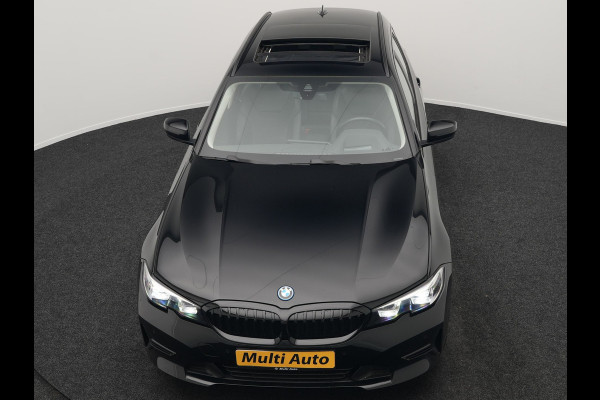 BMW 3 Serie Touring 330e xDrive M Sportline Plug In Hybrid 293pk Dealer O.H PHEV | Panodak | Head Up | Sportstoelen   | 18"L.M | Apple Carplay | Navigatie | DAB |