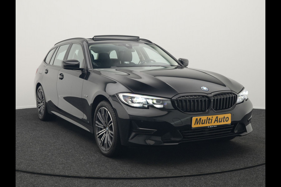 BMW 3 Serie Touring 330e xDrive M Sportline Plug In Hybrid 293pk Dealer O.H PHEV | Panodak | Head Up | Sportstoelen   | 18"L.M | Apple Carplay | Navigatie | DAB |