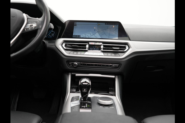 BMW 3 Serie Touring 330e xDrive M Sportline Plug In Hybrid 293pk Dealer O.H PHEV | Panodak | Head Up | Sportstoelen   | 18"L.M | Apple Carplay | Navigatie | DAB |