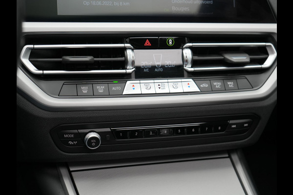 BMW 3 Serie Touring 330e xDrive M Sportline Plug In Hybrid 293pk Dealer O.H PHEV | Panodak | Head Up | Sportstoelen   | 18"L.M | Apple Carplay | Navigatie | DAB |