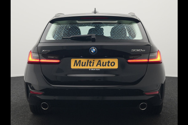 BMW 3 Serie Touring 330e xDrive M Sportline Plug In Hybrid 293pk Dealer O.H PHEV | Panodak | Head Up | Sportstoelen   | 18"L.M | Apple Carplay | Navigatie | DAB |