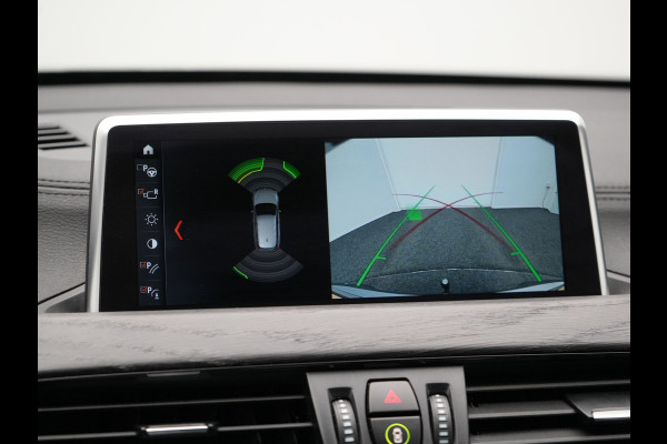 BMW X1 xDrive25e M Sport Plug In Hybrid 221pk PHEV | Trekhaak | Lederen Sportstoelen Verwarmd | Cruise Control | Camera | Sfeerverlichting | Navigatie | DAB |