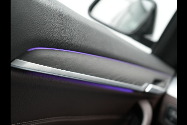 BMW X1 xDrive25e M Sport Plug In Hybrid 221pk PHEV | Trekhaak | Lederen Sportstoelen Verwarmd | Cruise Control | Camera | Sfeerverlichting | Navigatie | DAB |