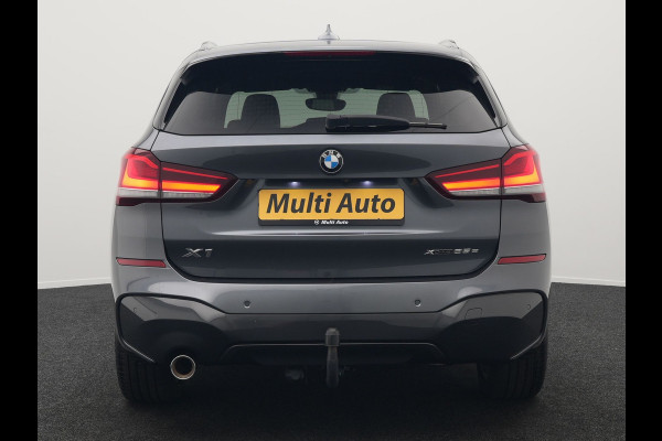 BMW X1 xDrive25e M Sport Plug In Hybrid 221pk PHEV | Trekhaak | Lederen Sportstoelen Verwarmd | Cruise Control | Camera | Sfeerverlichting | Navigatie | DAB |