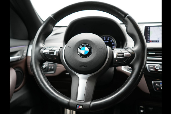 BMW X1 xDrive25e M Sport Plug In Hybrid 221pk PHEV | Trekhaak | Lederen Sportstoelen Verwarmd | Cruise Control | Camera | Sfeerverlichting | Navigatie | DAB |