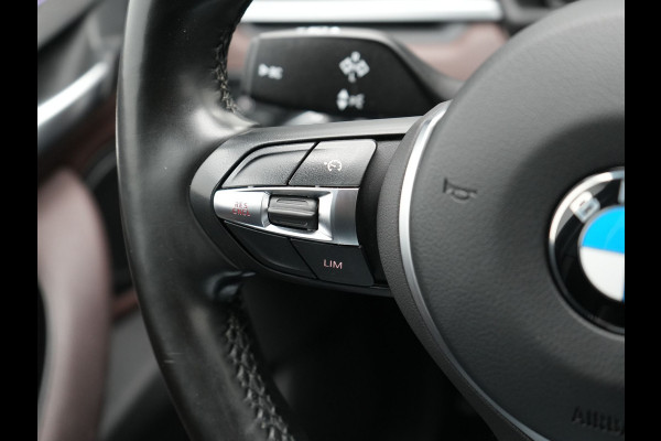 BMW X1 xDrive25e M Sport Plug In Hybrid 221pk PHEV | Trekhaak | Lederen Sportstoelen Verwarmd | Cruise Control | Camera | Sfeerverlichting | Navigatie | DAB |