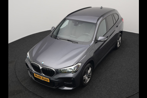 BMW X1 xDrive25e M Sport Plug In Hybrid 221pk PHEV | Trekhaak | Lederen Sportstoelen Verwarmd | Cruise Control | Camera | Sfeerverlichting | Navigatie | DAB |