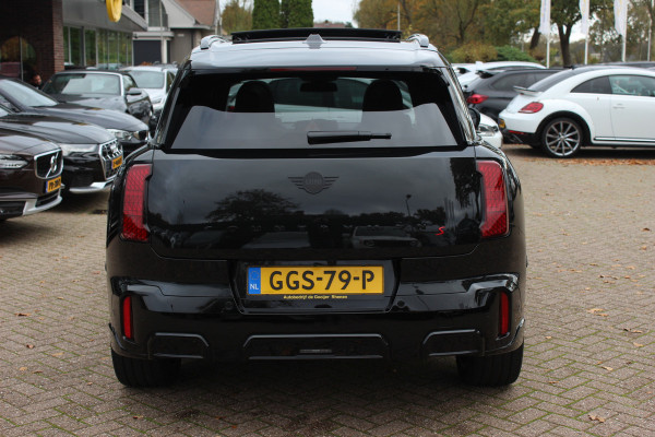 MINI Countryman 2.0 S ALL4 John Cooper Works XL / Trekhaak / Panoramadak / 360Camera / Head-up / Harman Kardon / 20'' / Leder / Memory seats / Sfeerverlichting / LED / CarPlay / Stuur+Stoelverwarming / Dodehoek / DAB / ACC