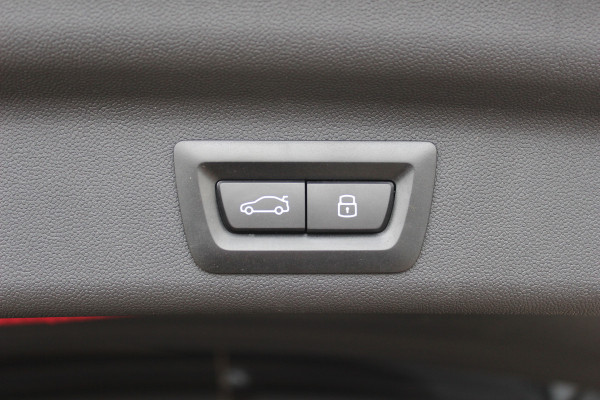 MINI Countryman 2.0 S ALL4 John Cooper Works XL / Trekhaak / Panoramadak / 360Camera / Head-up / Harman Kardon / 20'' / Leder / Memory seats / Sfeerverlichting / LED / CarPlay / Stuur+Stoelverwarming / Dodehoek / DAB / ACC