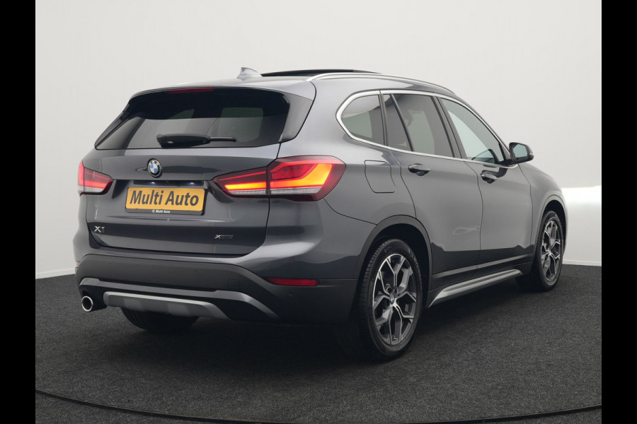 BMW X1 xDrive25e xLine Plug In Hybrid 222pk Dealer O.H PHEV | Panodak | Sfeerverlichting | Lederen Sportstoelen Verwarmd | Cruise Control | Camera | Navigatie | LED | DAB |
