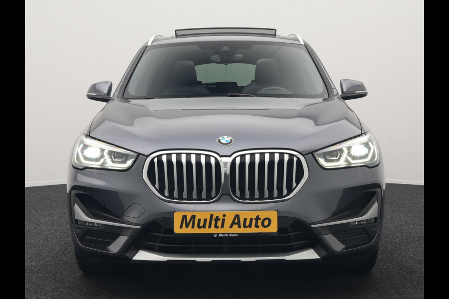 BMW X1 xDrive25e xLine Plug In Hybrid 222pk Dealer O.H PHEV | Panodak | Sfeerverlichting | Lederen Sportstoelen Verwarmd | Cruise Control | Camera | Navigatie | LED | DAB |